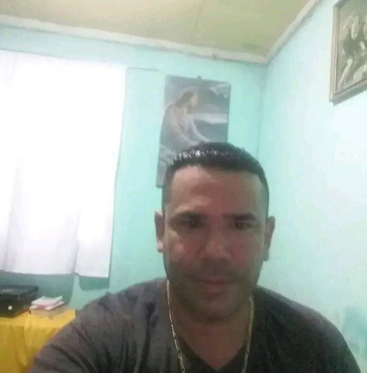 <em>Arturo</em>